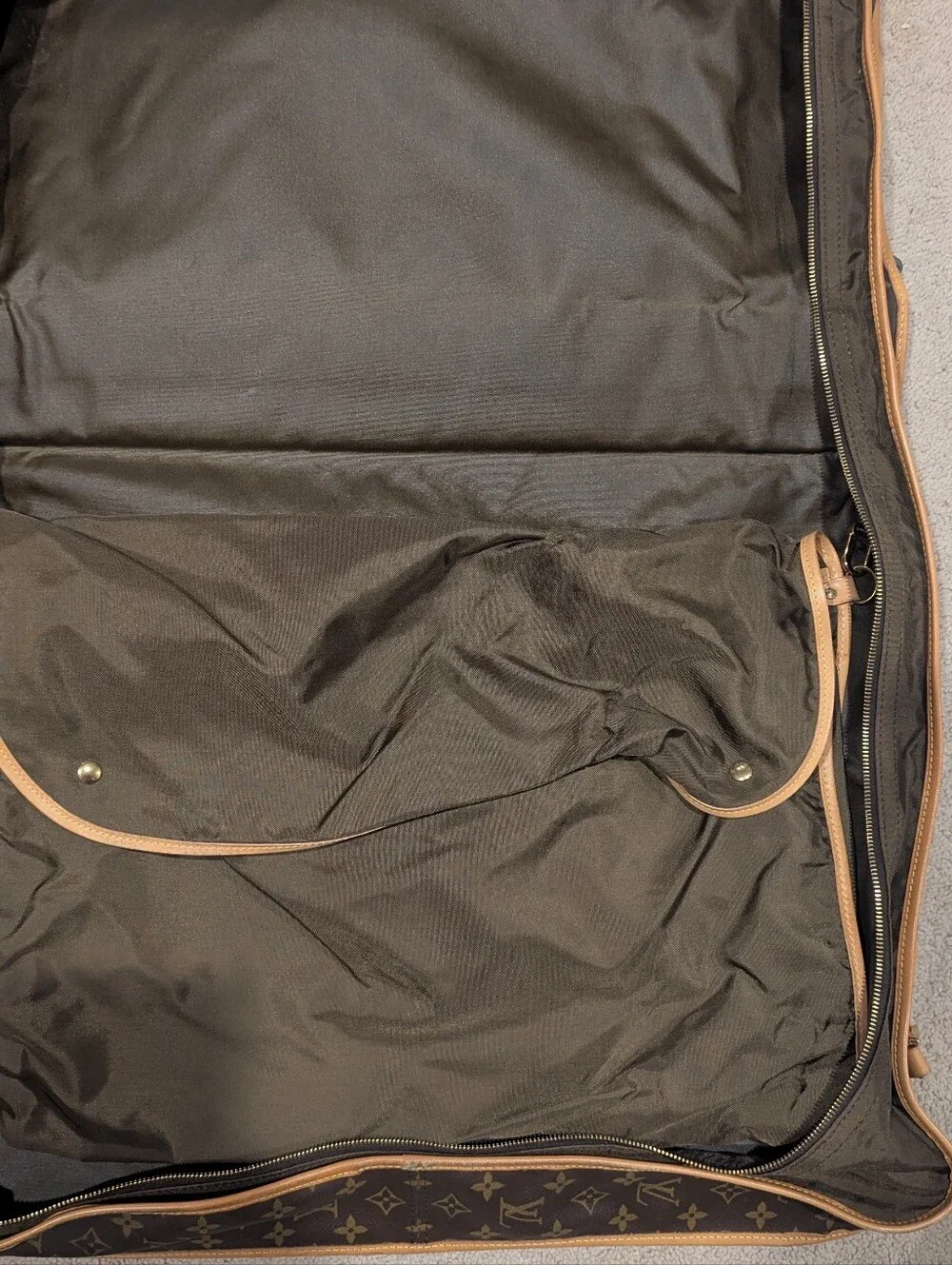 L Vuitton Double Garment Bag
